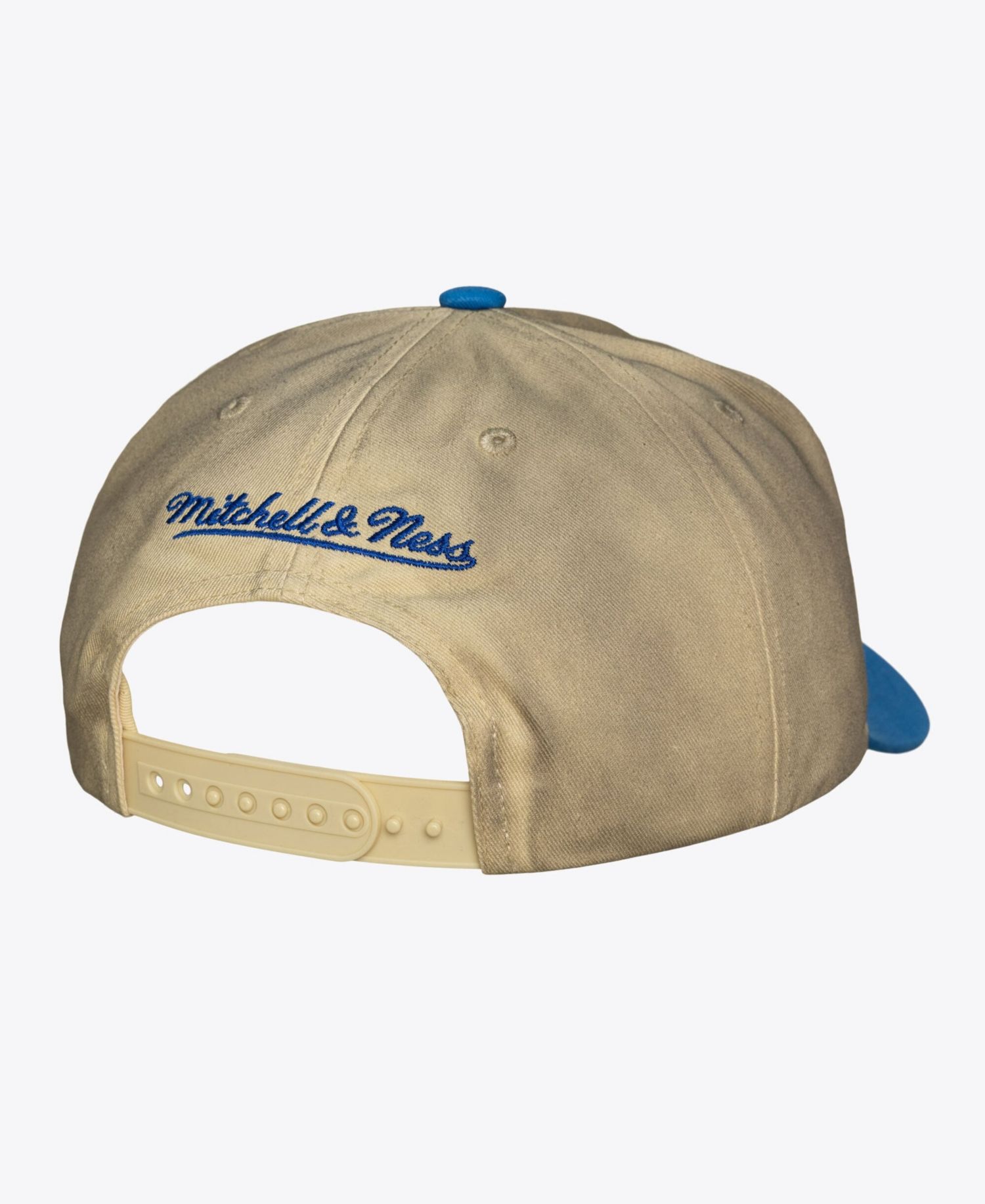 Men's Cream New York Knicks Hardwood Classics Retro Roots Snapback Hat