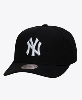 Men's Black New York Yankees Black and White Pro Crown Snapback