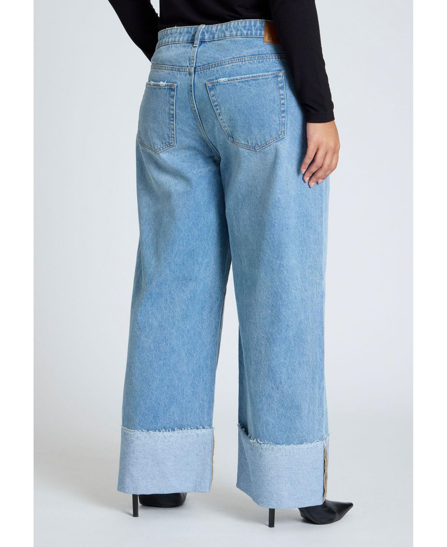 Женские джинсы ELOQUII Tall Cuff Jean, цвет: Светлая варка — фото 4
