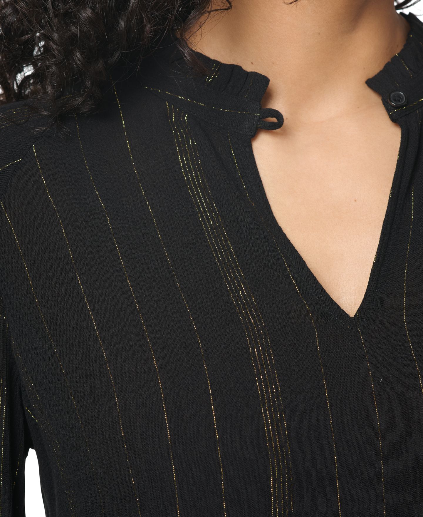 Женская блузка Gloria Vanderbilt Ruffle Collar Peasant Long-Sleeve, цвет: Чёрный полосатый — фото 4