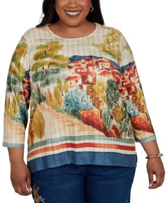 Plus Size 3/4-Sleeve Side-Slit T-Shirt