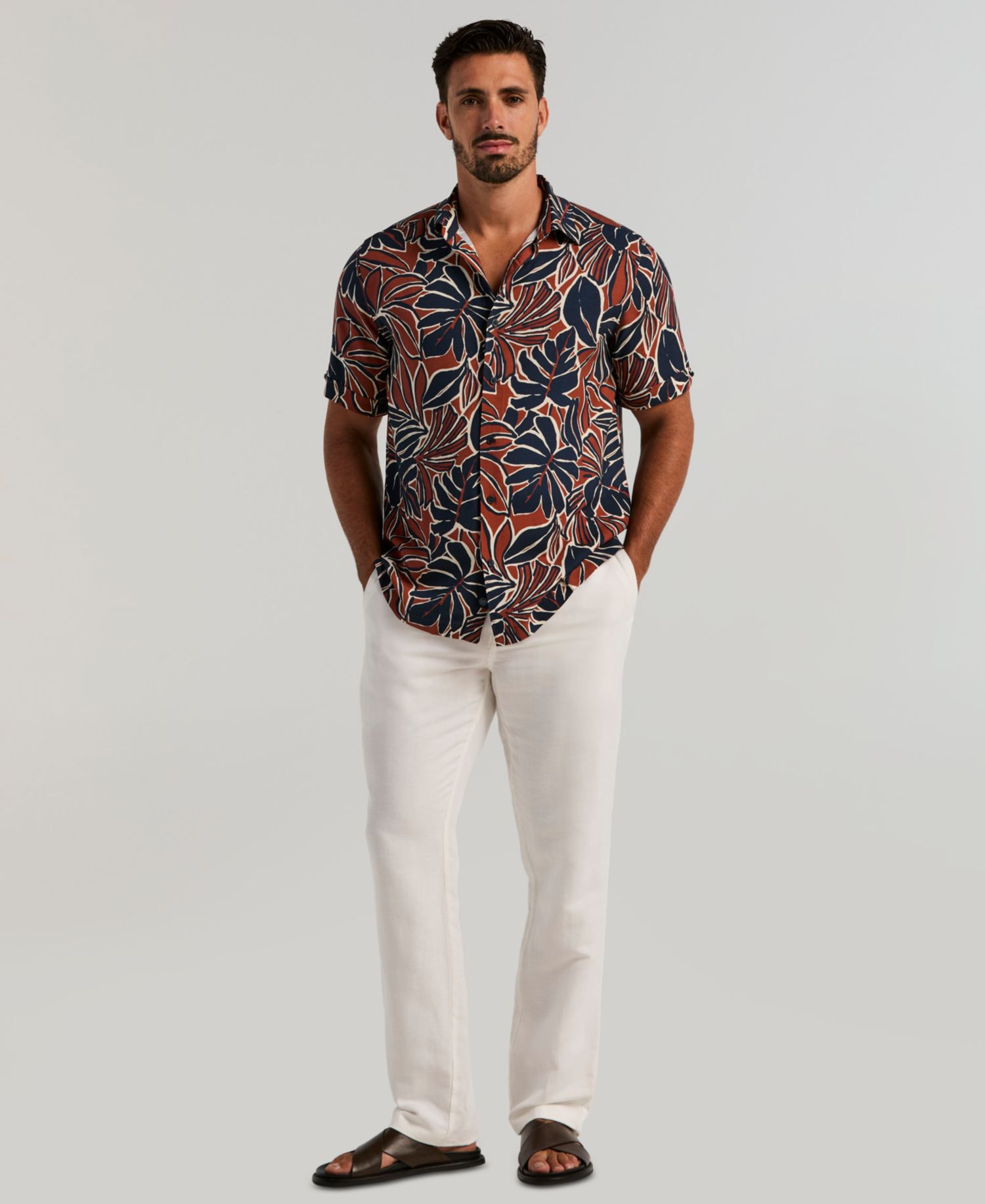 Men's Tropical Print Point Collar Short-Sleeve Button-Up Shirt