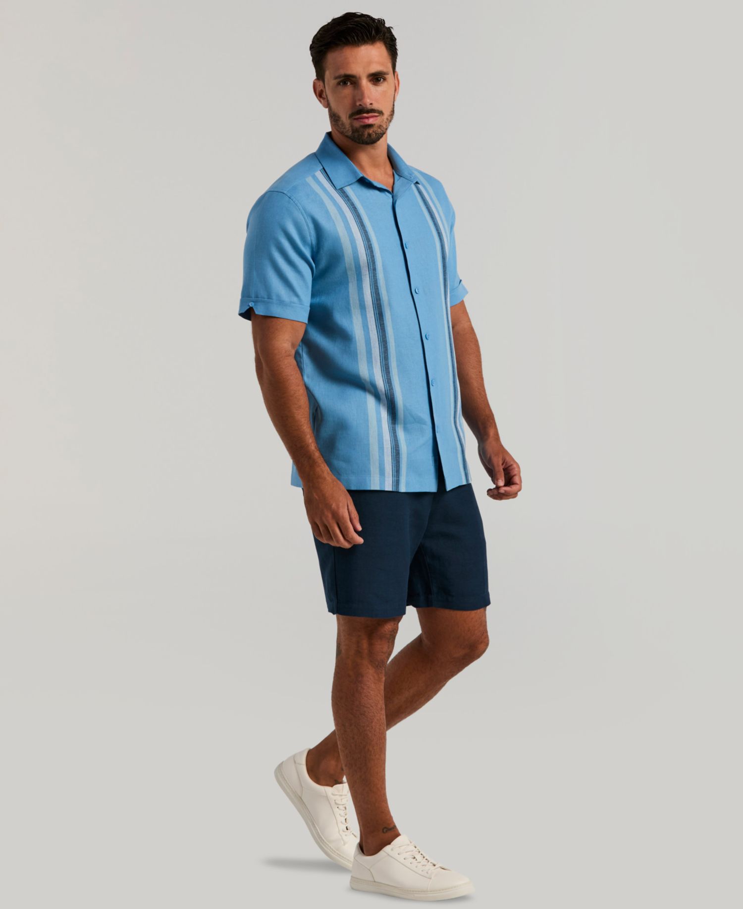 Men's Vertical Panel Dobby Linen-Blend Short-Sleeve Button-Down Shirt