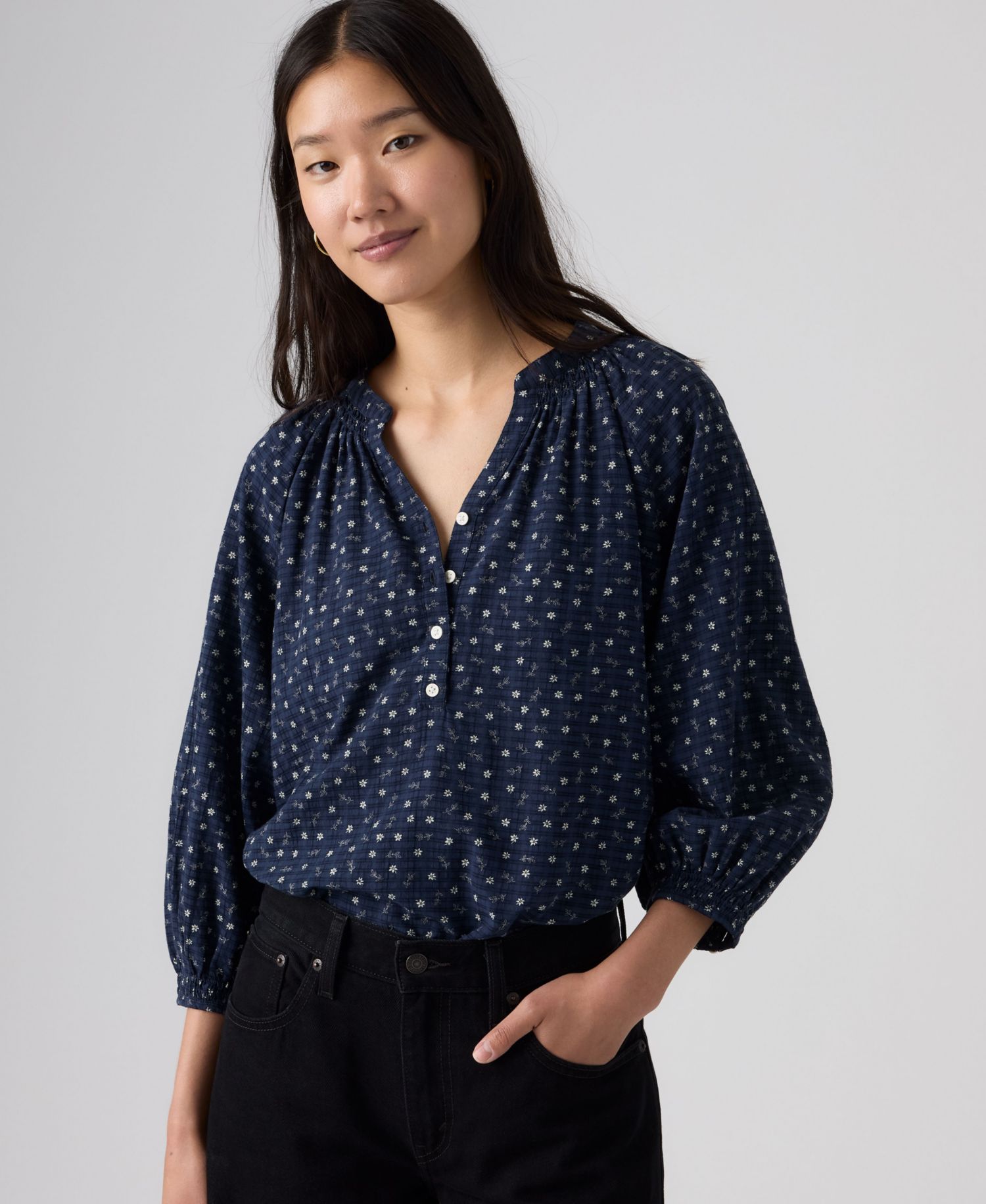 Plus Size V-Neck Chambray Relaxed-Fit Reverie Cotton Top
