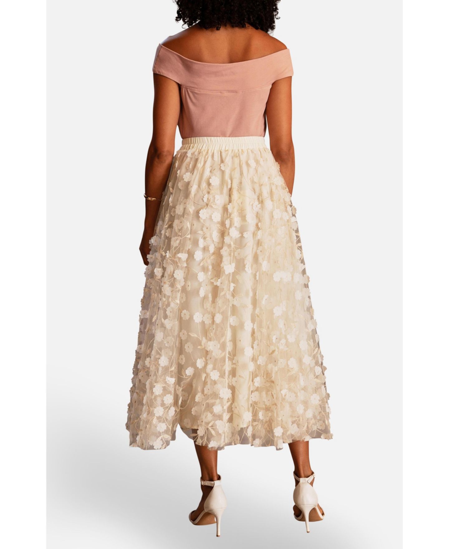 Женская юбка Yumi High-Waisted Floral-Applique Midi, цвет: Слоновая кость — фото 8