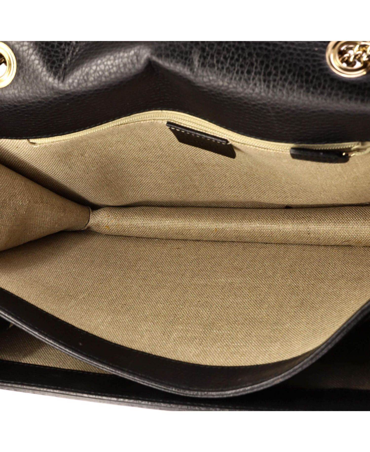 Medium Interlocking Shoulder Bag Leather