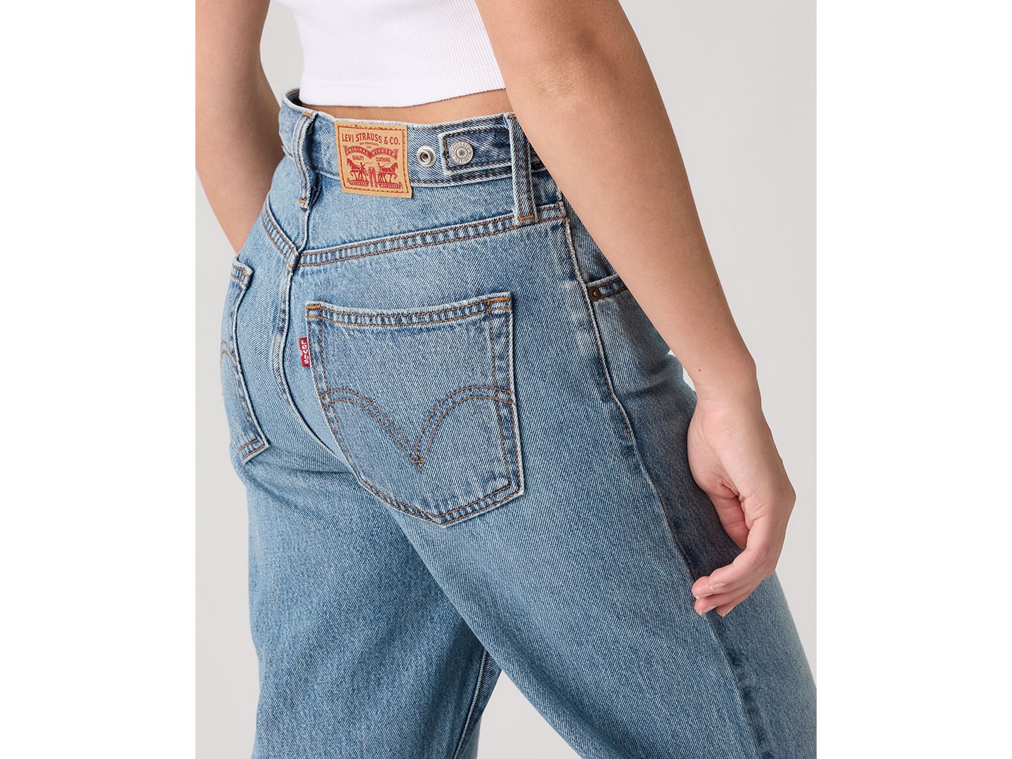 Женские джинсы Levi's Cinch High-Waisted Flare, цвет: Средняя варка, вариант 1 — фото 5