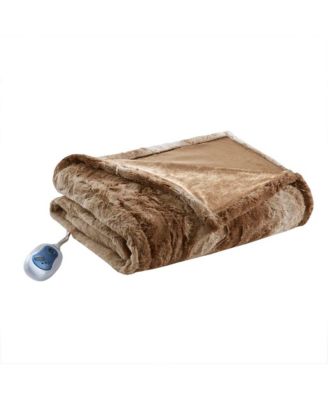 Zuri Oversized Faux Fur Heated Throw