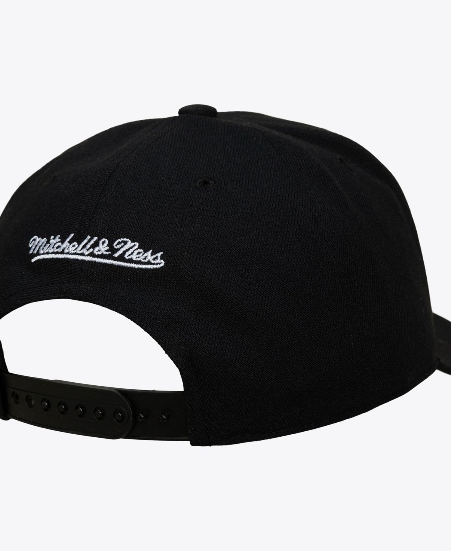 Men's Black Texas Rangers Black and White Pro Crown Snapback