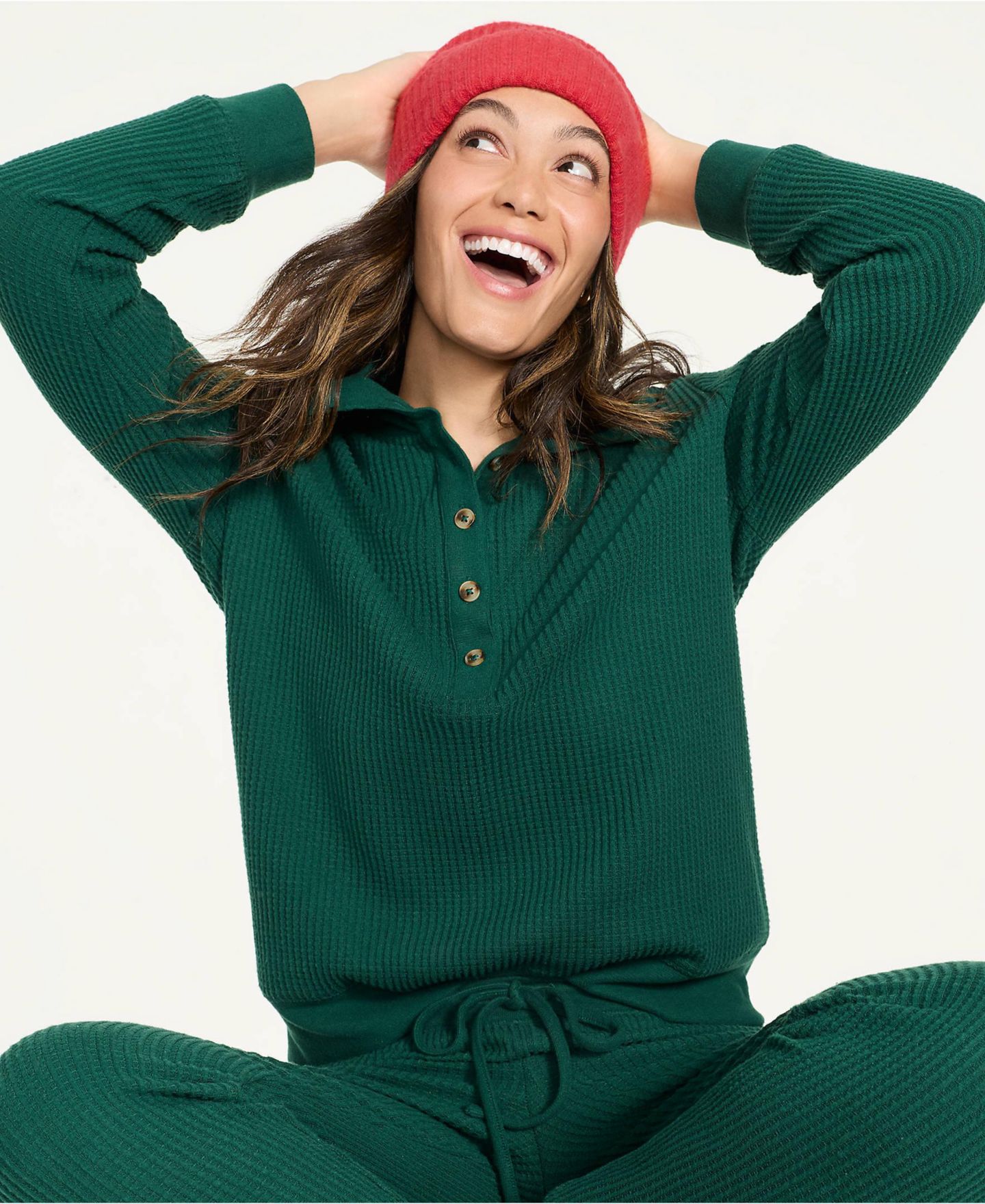 Женский топ Lands' End Waffle-Knit Button-Up Long-Sleeve Henley, цвет: Сосновый — фото 2