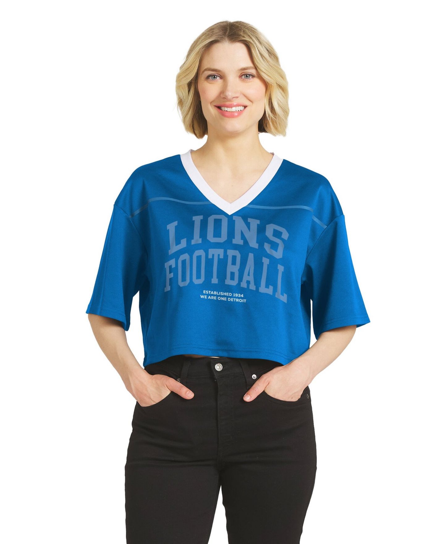 Женская футболка WEAR by Erin Andrews Blue Detroit Lions Cropped V-Neck Jersey — фото 1