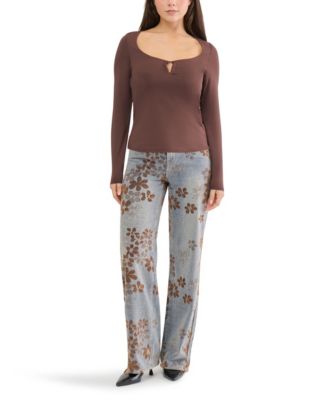 Juniors' Long-Sleeve Scoop Neck Top with Hardware