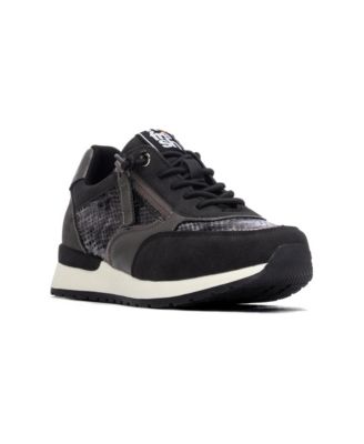 Women's Refresh Collection Slip-Resistant Round-Toe Sneakers
