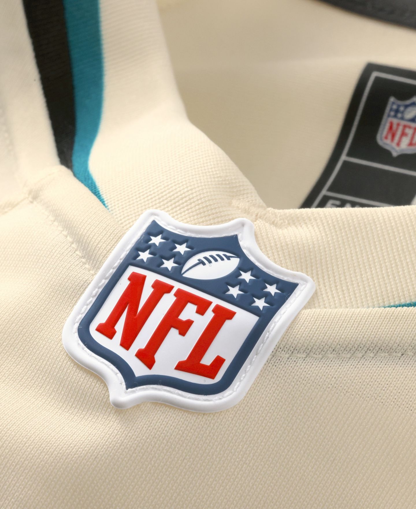 Женский топ Nike Brian Thomas Jr. Natural Jacksonville Jaguars 2026 Rivalries Collection Game Jersey — фото 3