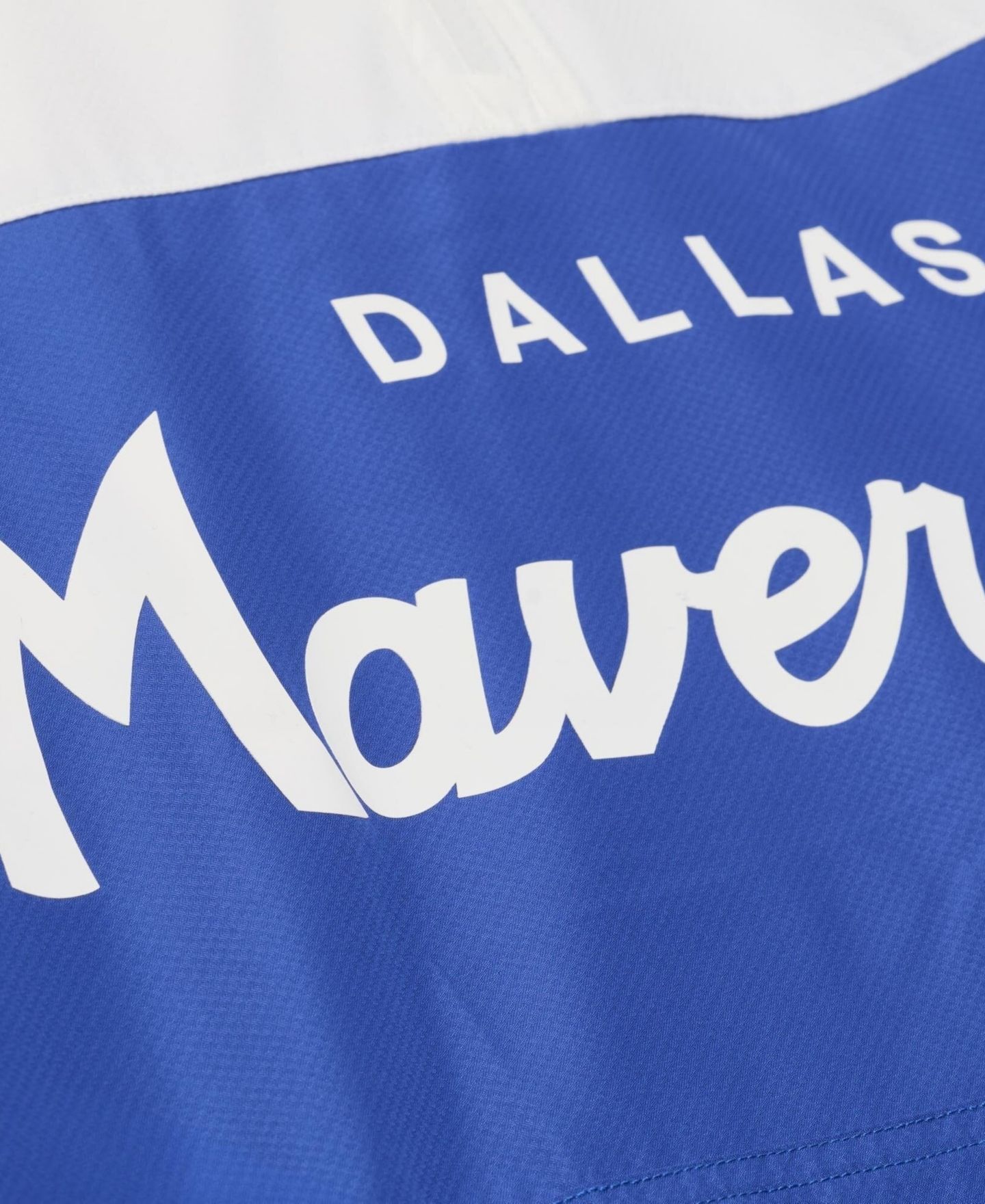 Мужская куртка Mitchell & Ness Blue Dallas Mavericks Head Coach Lightweight Anorak Half-Zip Windbreaker — фото 3