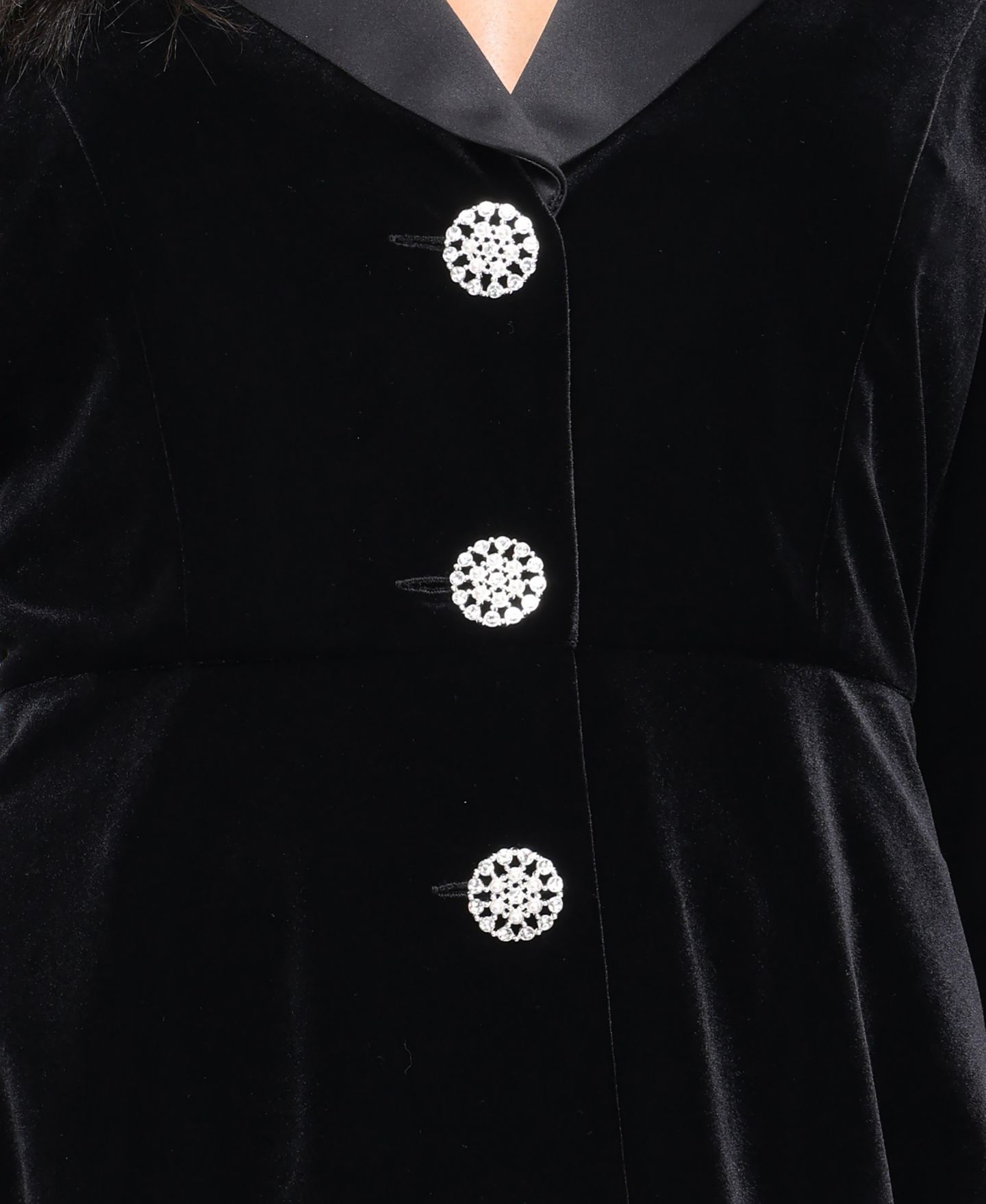 Женская куртка Alex Evenings Petite Velvet Peplum 3/4-Sleeve, цвет: Чёрный — фото 3