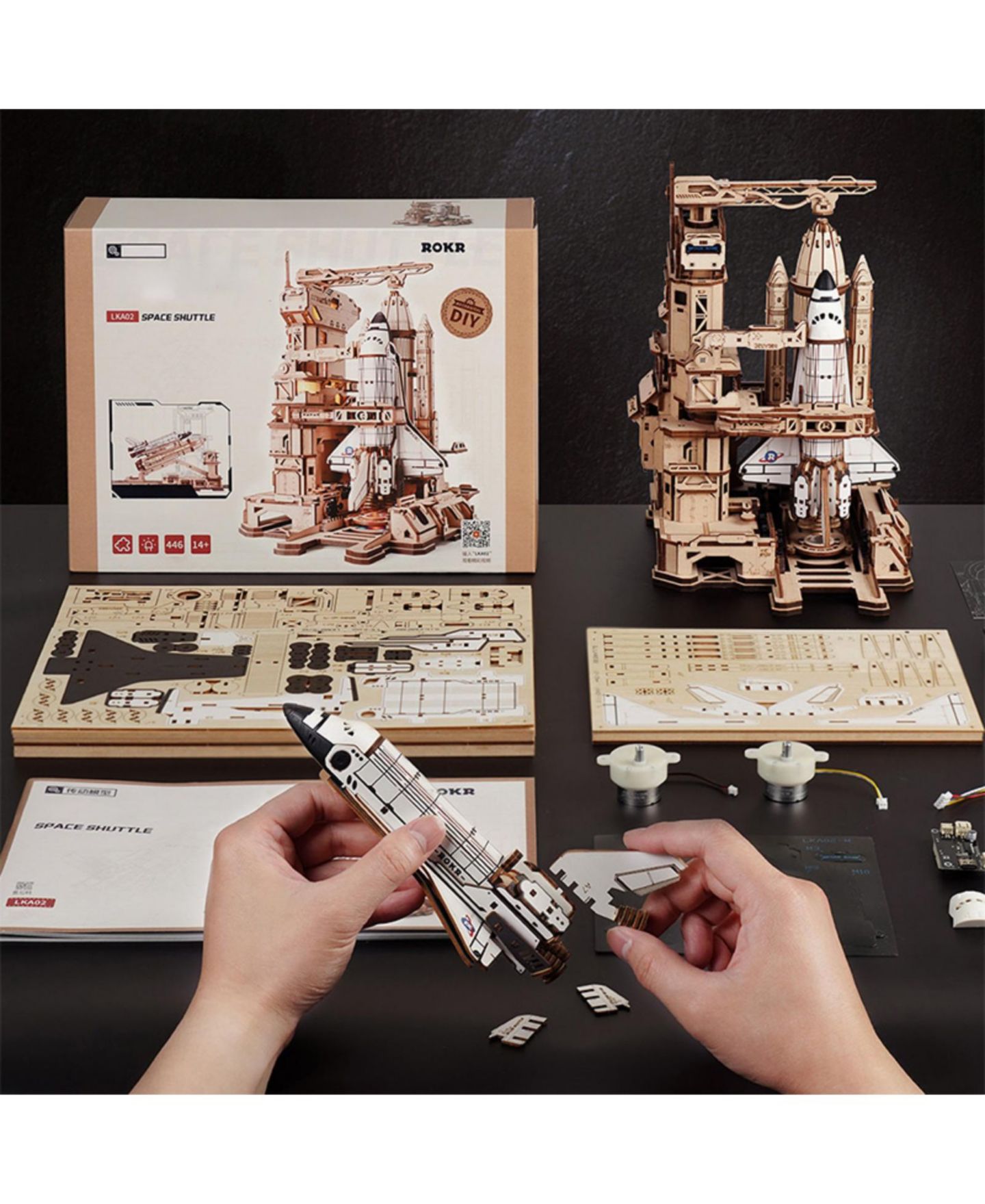 Детские конструкторы Robotime Starship 3D Wooden Puzzle with LED Lights, Ages 14+ — фото 4
