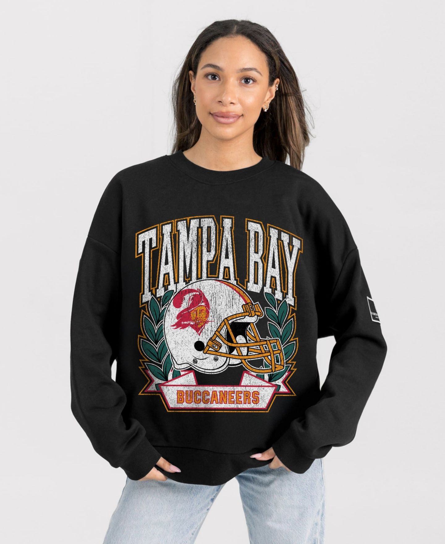 Женская толстовка Gameday Couture Black Tampa Bay Buccaneers Oversized Victory Lane Black Label Premium Fleece — фото 1