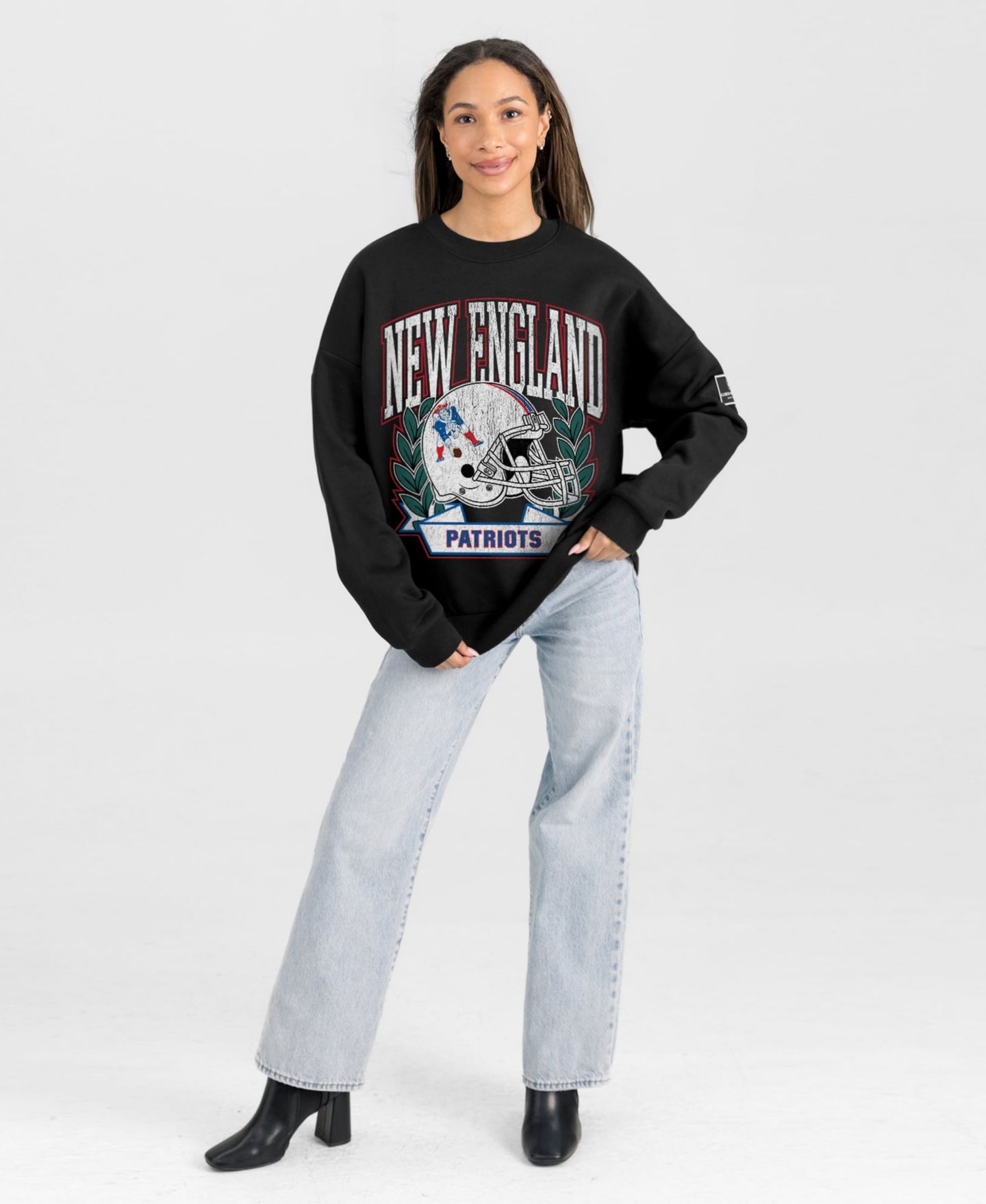 Женская толстовка Gameday Couture Black New England Patriots Oversized Victory Lane Black Label Premium Fleece — фото 4
