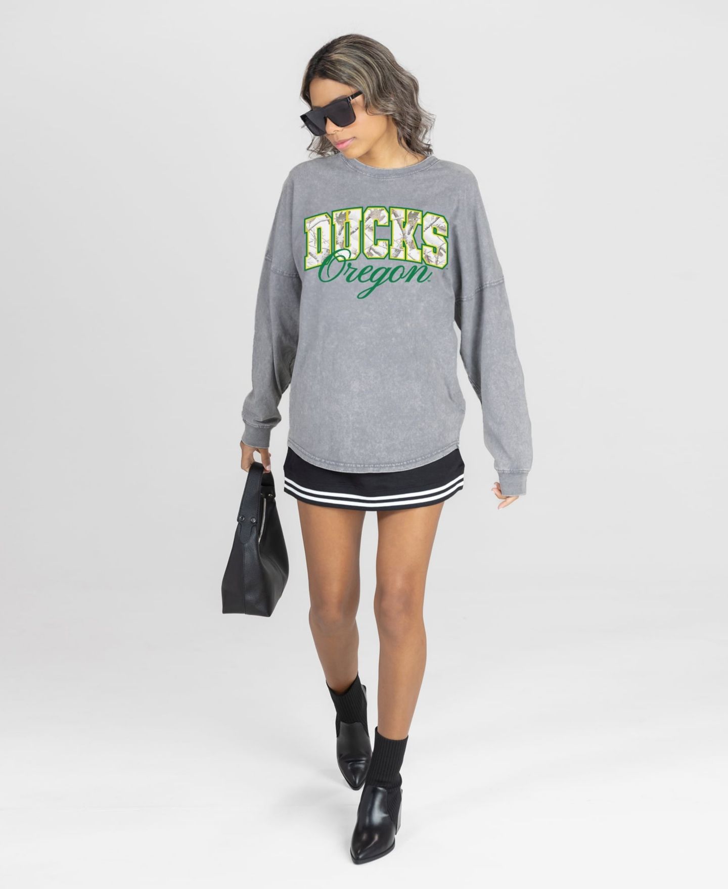 Женская футболка Gameday Couture Gray Oregon Ducks Snow Wash Oversized Long-Sleeve — фото 3