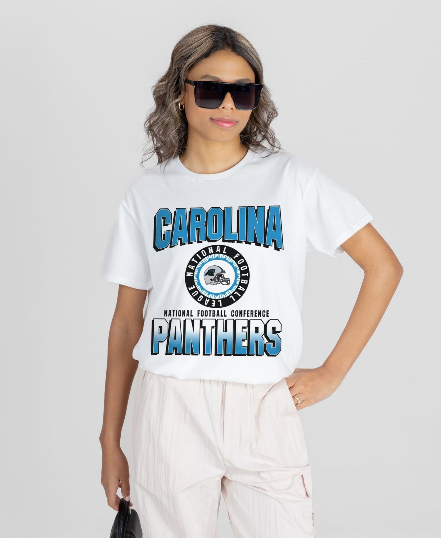 Женская футболка Gameday Couture White Carolina Panthers Oversized All-Time Classic Flowy — фото 1