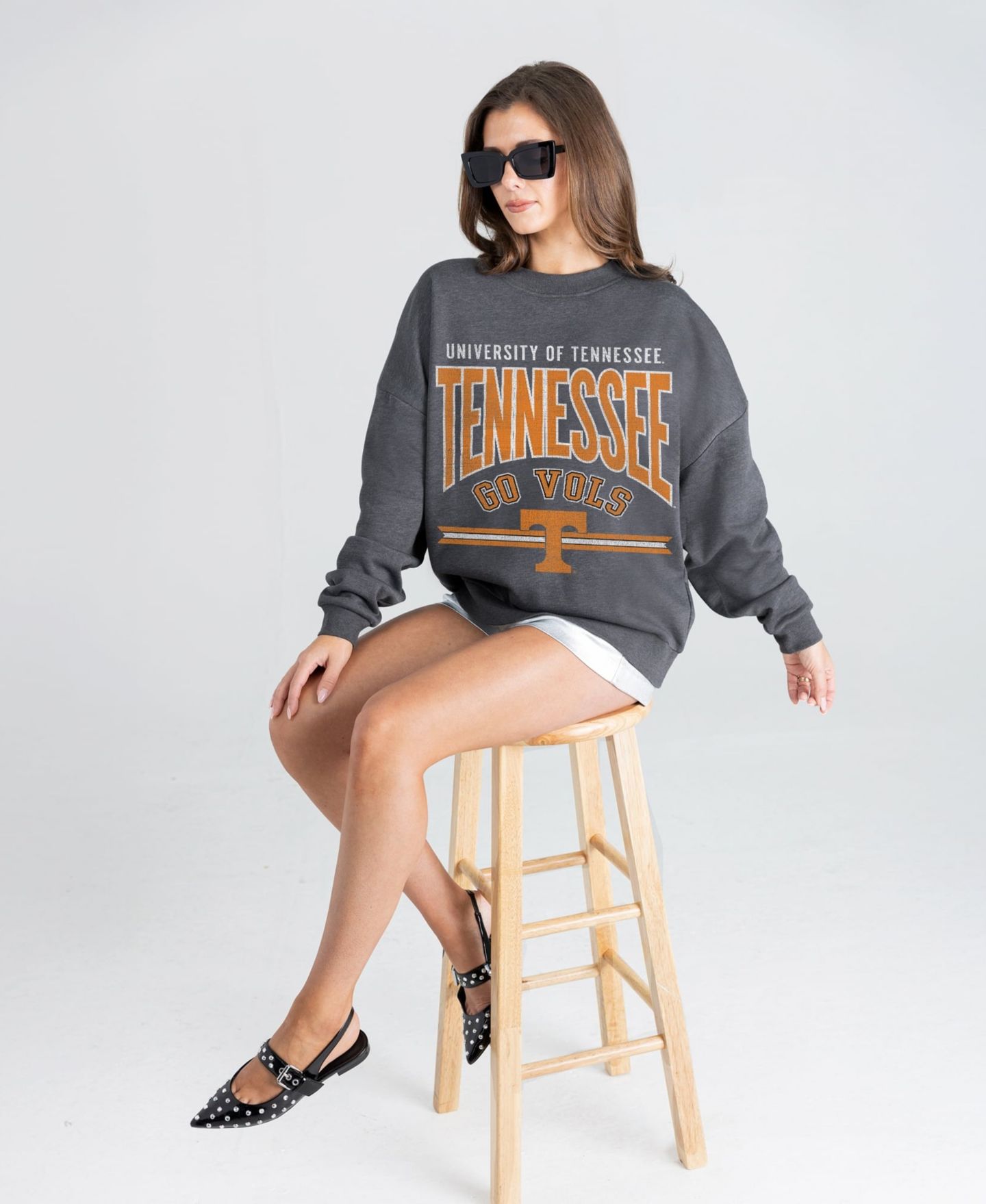 Женская толстовка Gameday Couture Charcoal Tennessee Volunteers Kickoff Classic Oversized Premium Drop Shoulder — фото 4