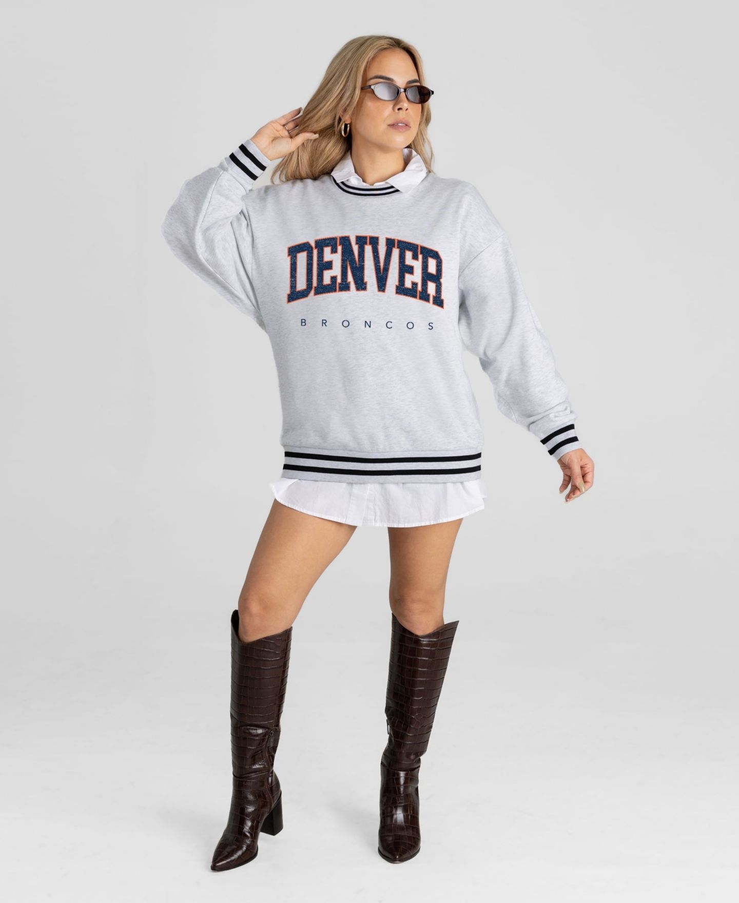 Женская толстовка Gameday Couture Ash Denver Broncos Oversized Easy Energy Ringer Stripe — фото 3