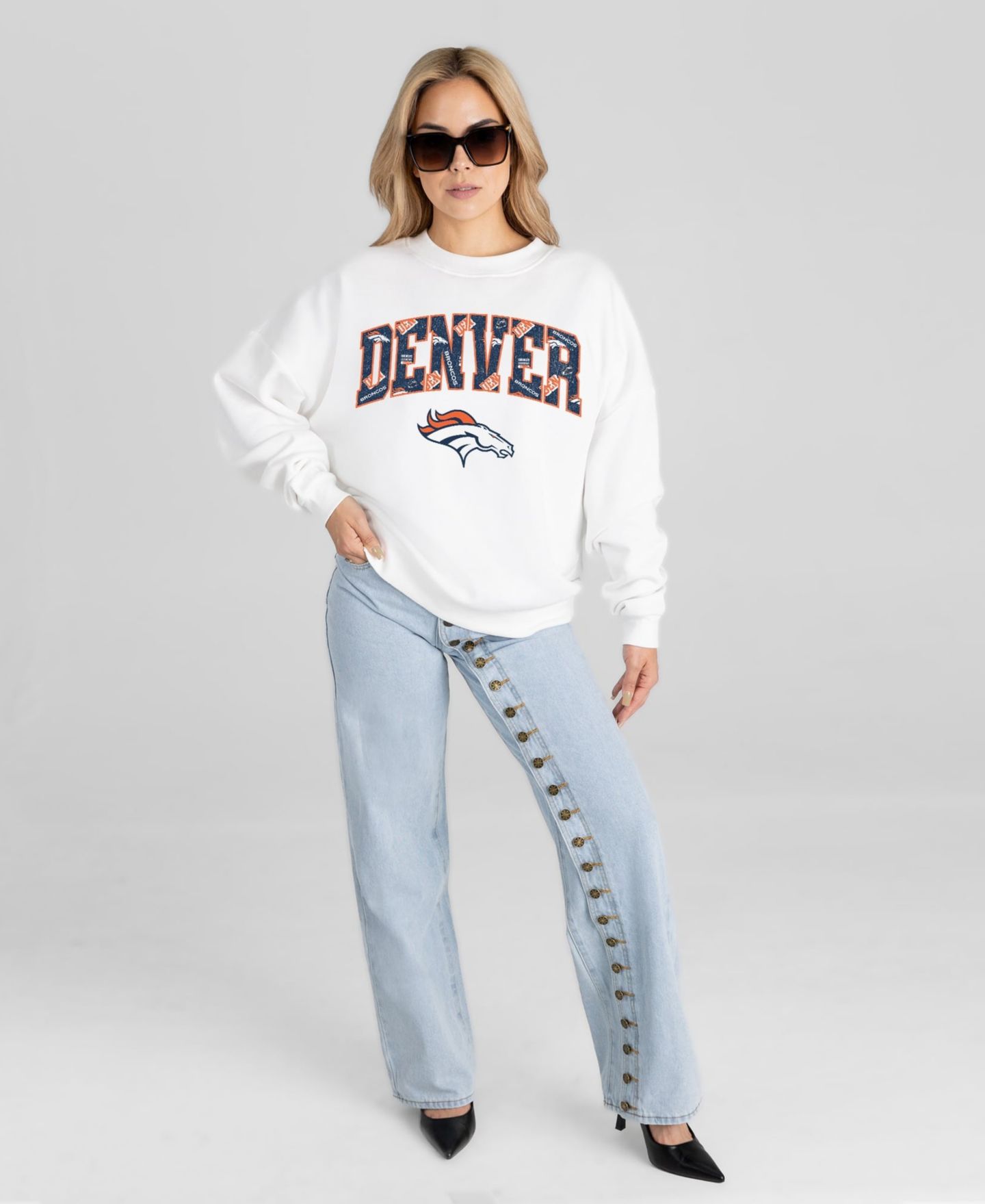 Женская толстовка Gameday Couture White Denver Broncos Sweet Play Oversized Premium Drop Shoulder — фото 3
