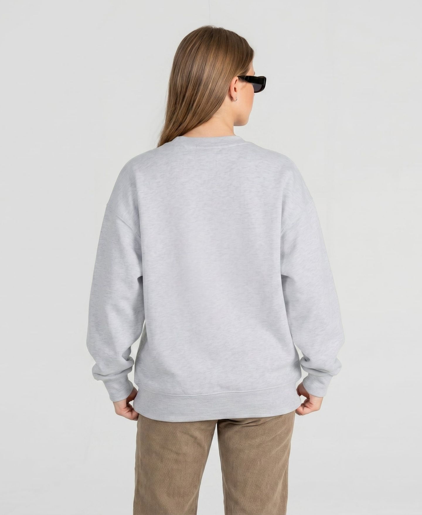 Женская толстовка Gameday Couture Ash Georgia Bulldogs All In Repeat Oversized Premium Drop Shoulder — фото 2
