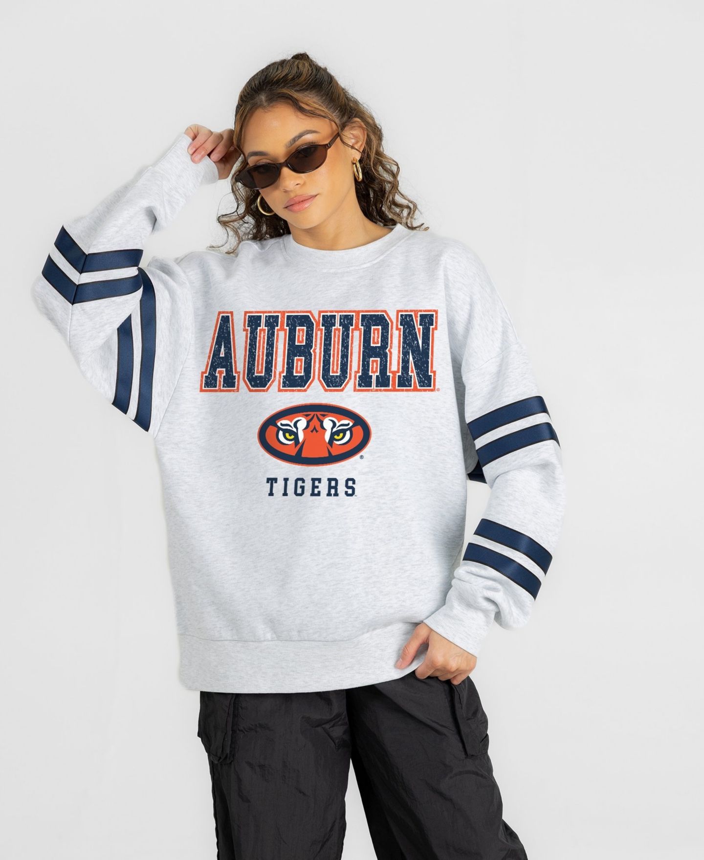 Женская толстовка Gameday Couture Ash Auburn Tigers Stadium Stripes Oversized Fleece — фото 1