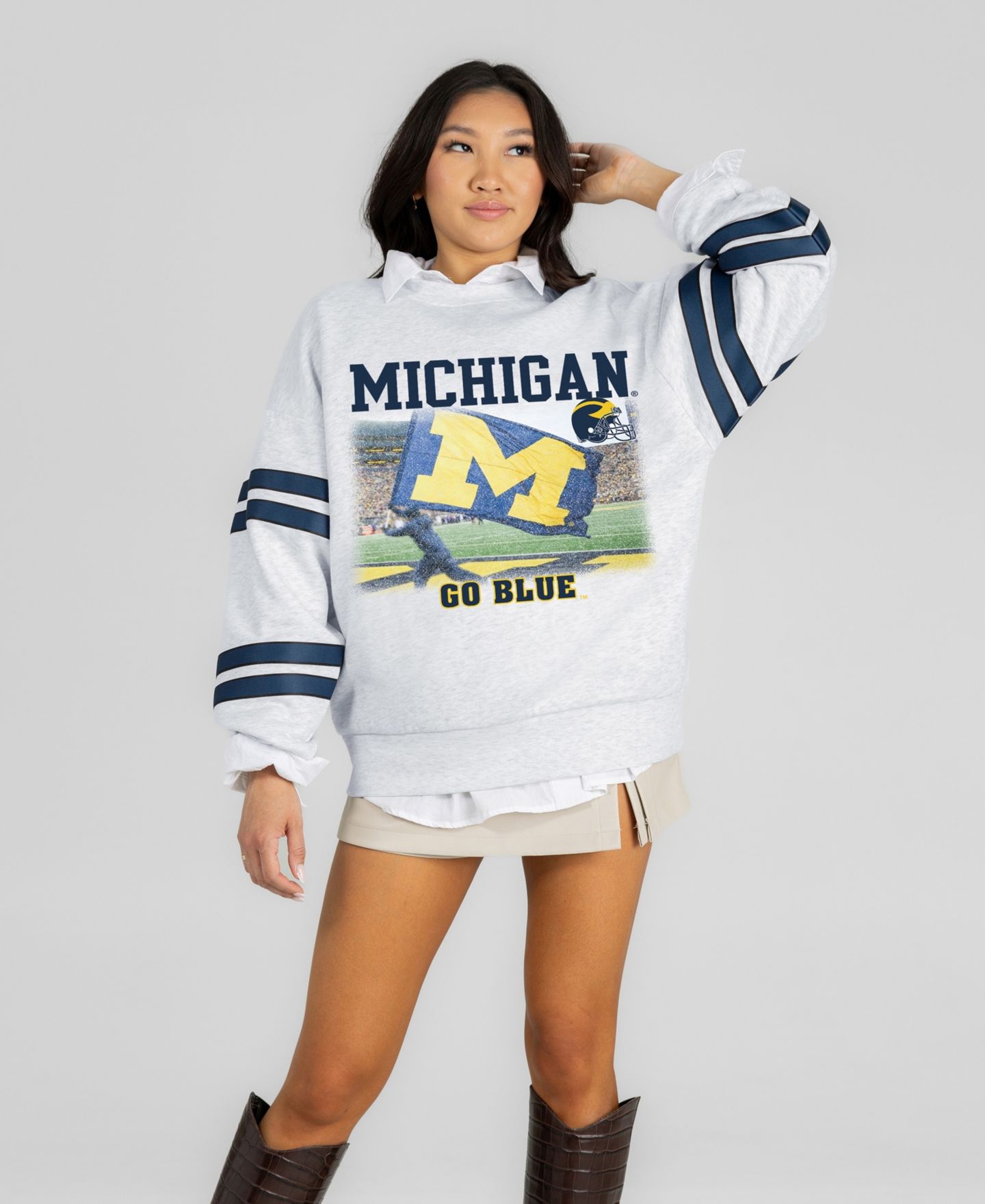 Женская толстовка Gameday Couture Ash Michigan Wolverines Off the Grid Oversized Fleece — фото 5