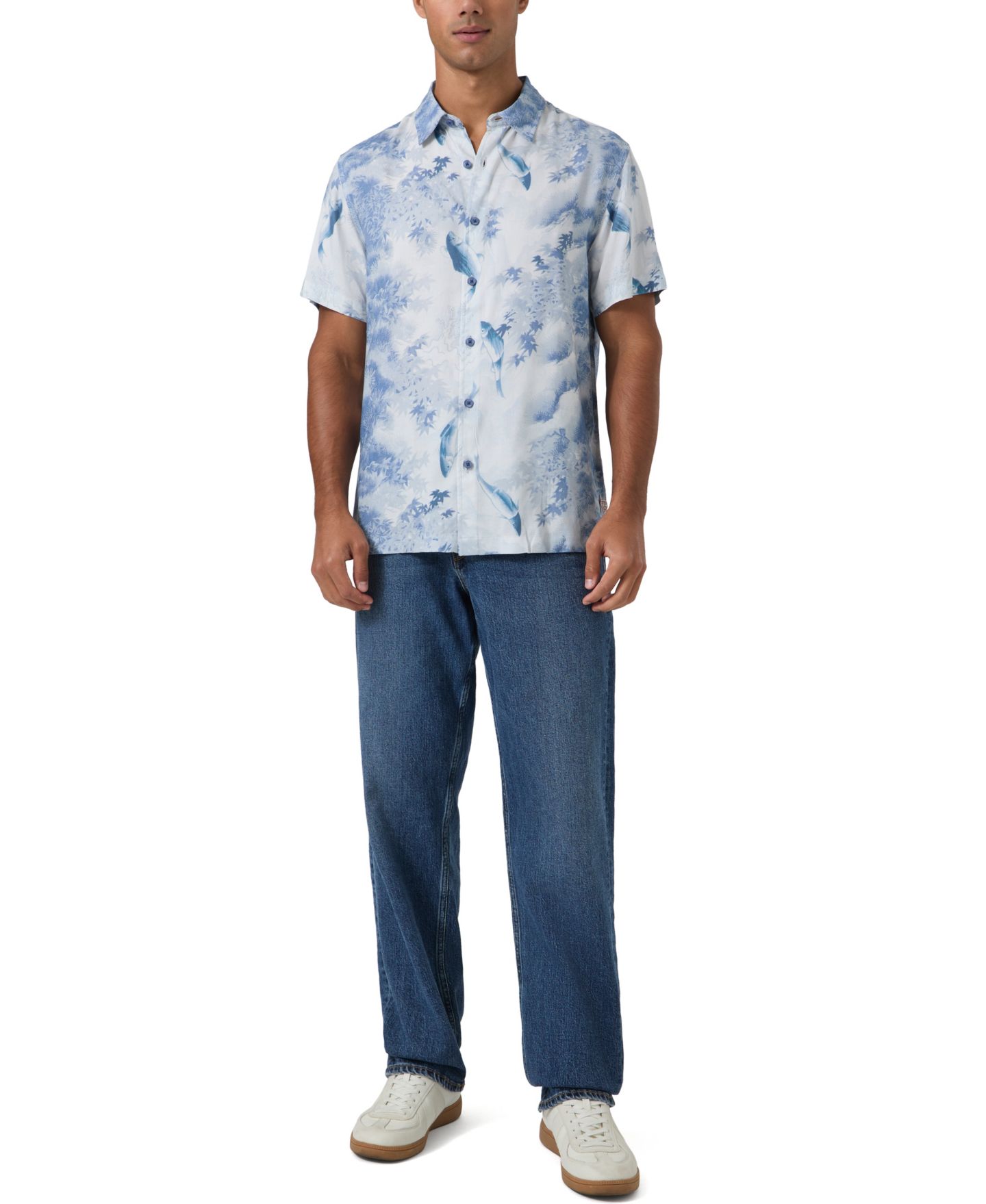Мужская рубашка GUESS Naru River Camp-Collar Floral-Print Short-Sleeve, цвет: С принтом синий — фото 2