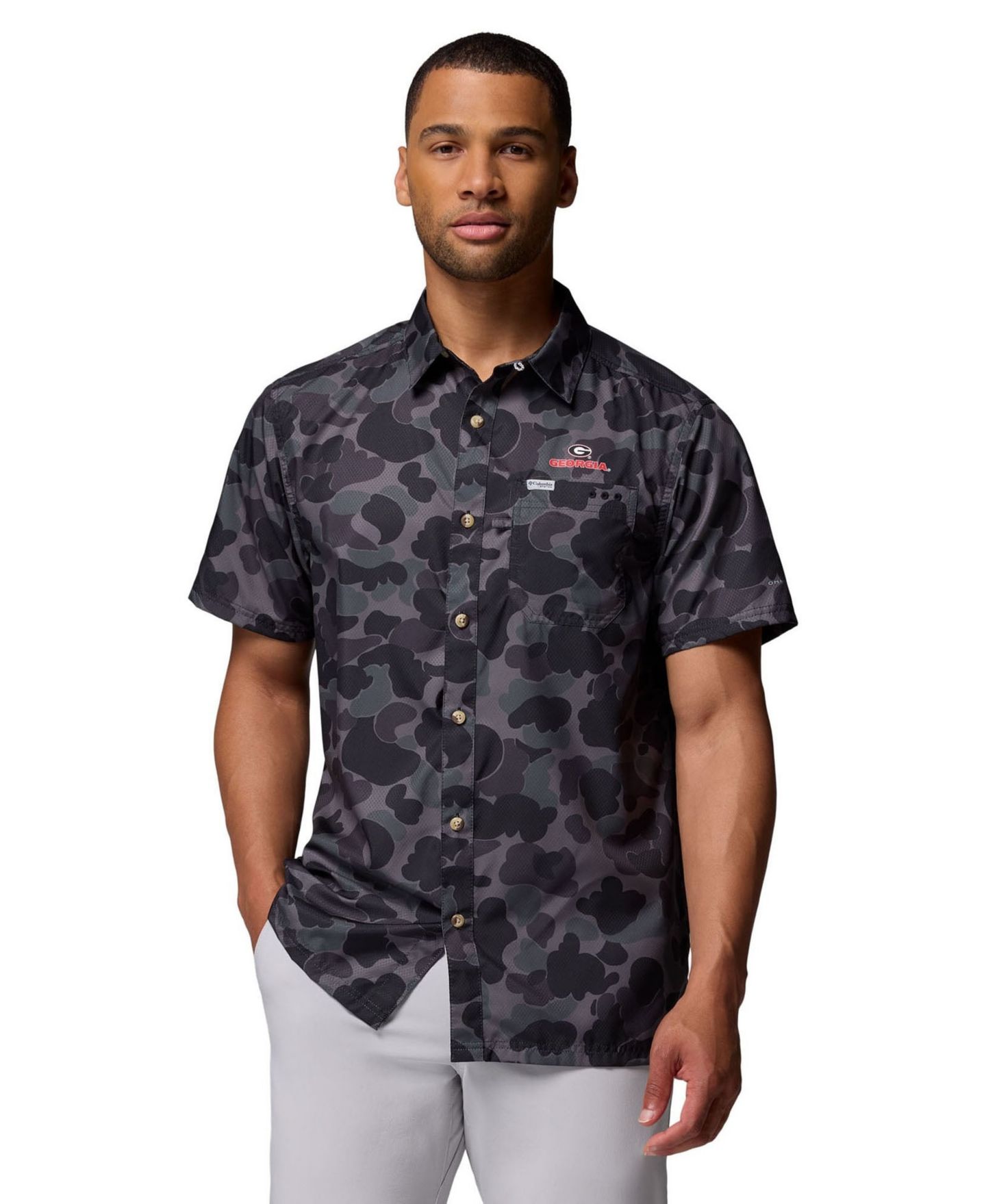 Мужская рубашка Columbia Black Georgia Bulldogs Super Slack Tide Omni-Wick Button-Up — фото 1