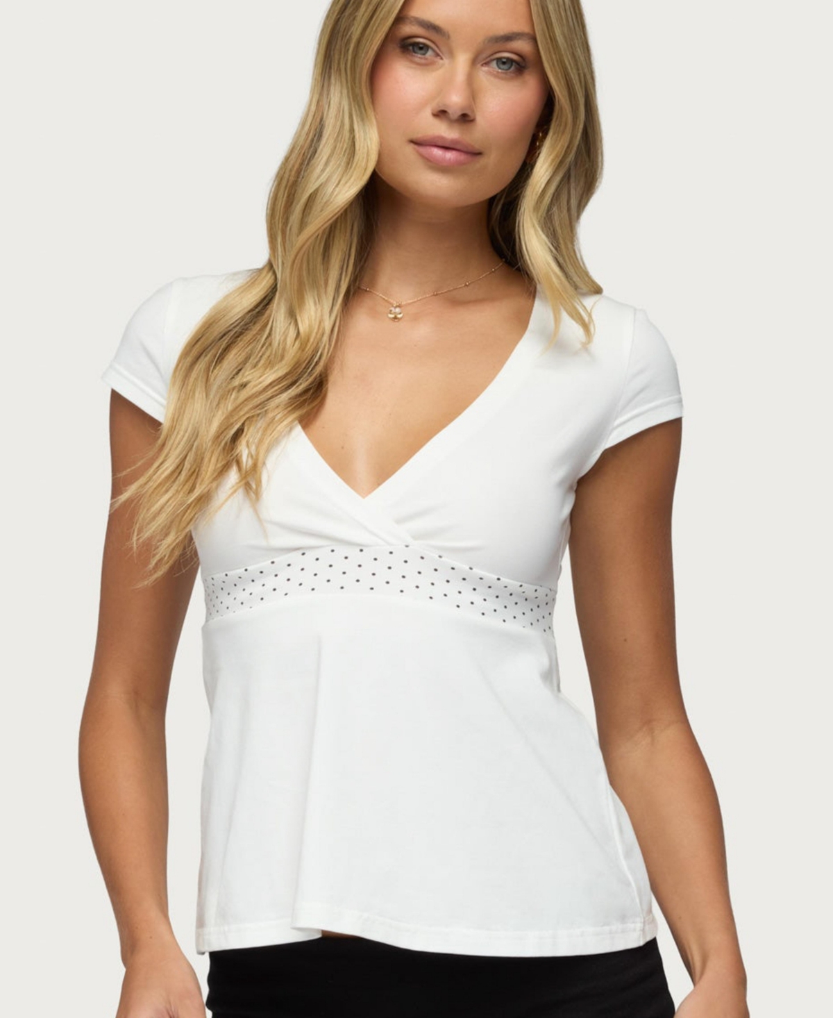 Edikted Women's Indygo Polka Dot V Neck Top - White