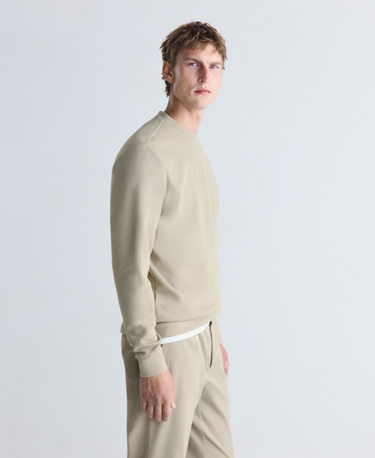 Мужская толстовка Mango Varese Crewneck Ribbed, цвет: Светлый пастельный серый — фото 4