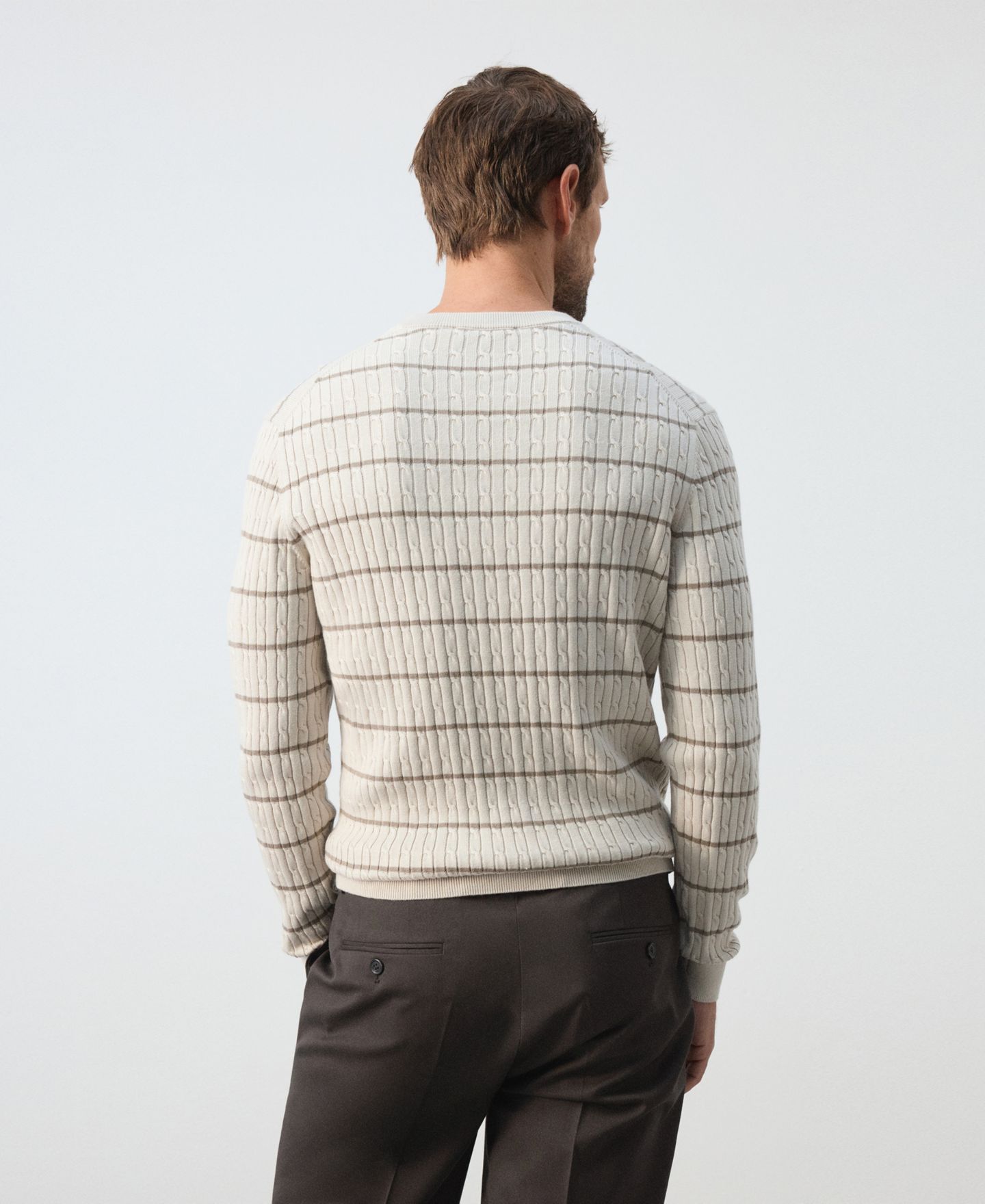 Мужской свитер Mango Marsr Cable-Knit Striped Crewneck, цвет: Светлый пастельный серый — фото 4