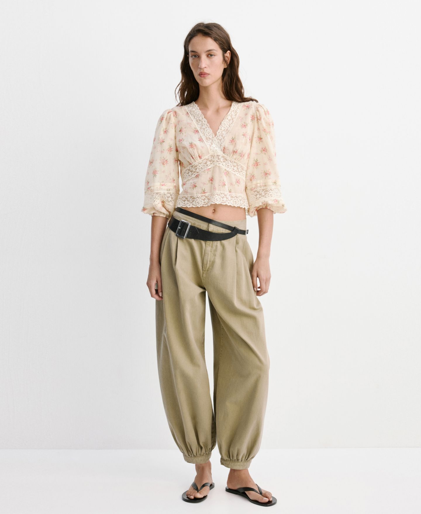 Женская блузка Mango Floral-Print Lace Puffed-Sleeve, цвет: Розовый — фото 2