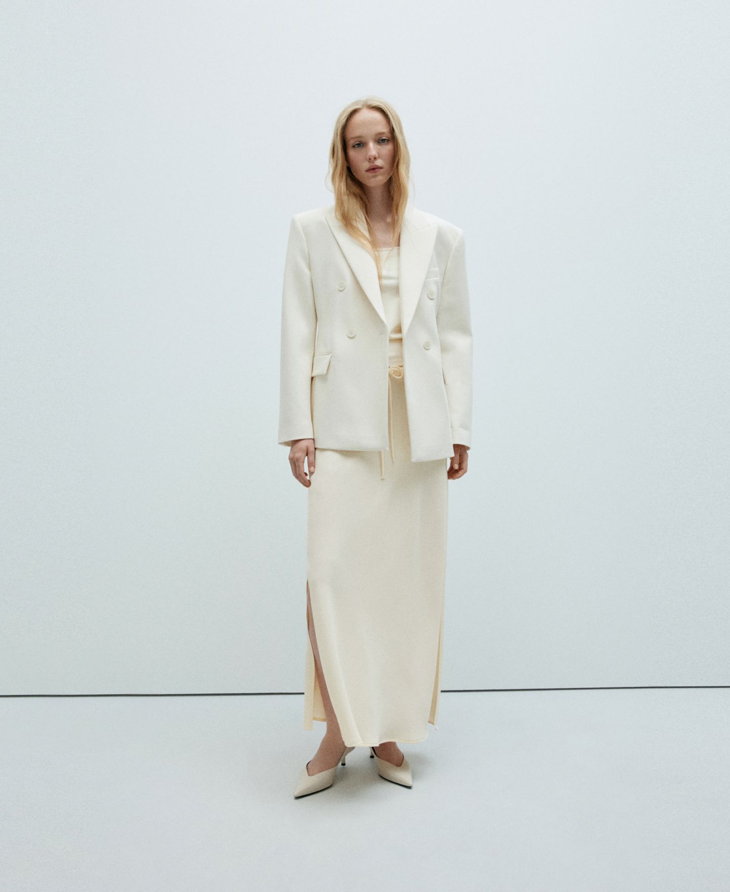 Женская юбка Mango Openings Elastic Waist Midi Side-Slit, цвет: Экрю — фото 2