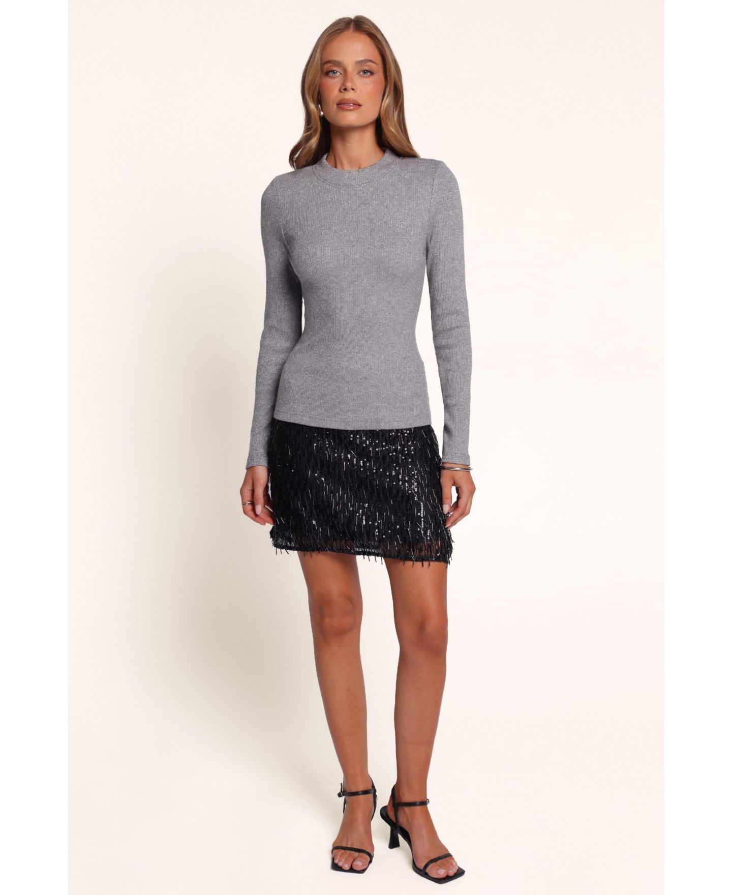 Женский топ Petal and Pup Bindy Long-Sleeve Crewneck Ribbed Knit, цвет: Угольный — фото 4