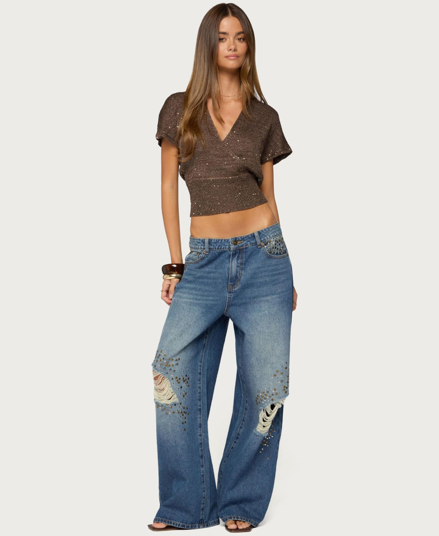 Женский топ Edikted Shirah Sequin V-Neck Backless Crop, цвет: Коричневый — фото 3