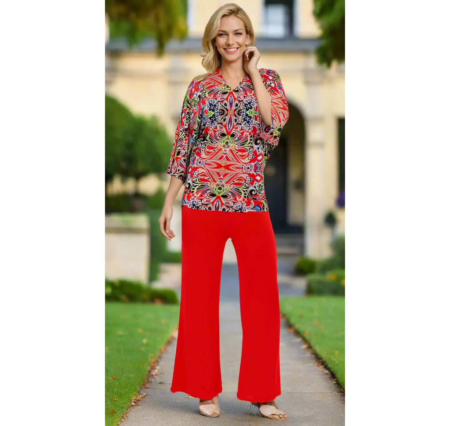 Женский топ La Moda Clothing Medallion-Print Bell-Sleeve V-Neck Tunic Top, цвет: Тёмно-синий с принтом — фото 6