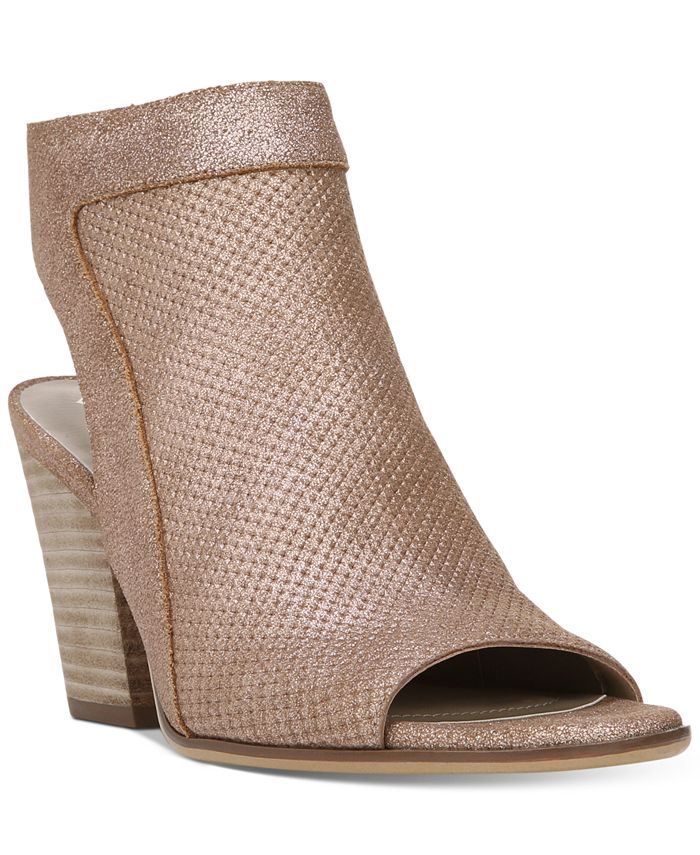 Naturalizer yanni discount