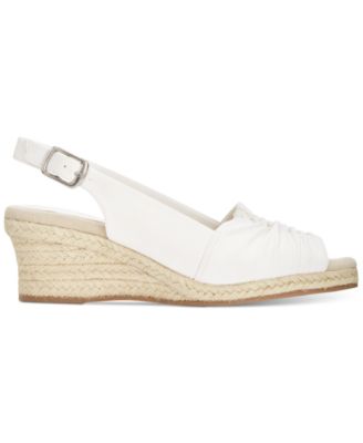 easy street kindly sandals