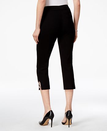 Studded Lattice Hem Capri Pant
