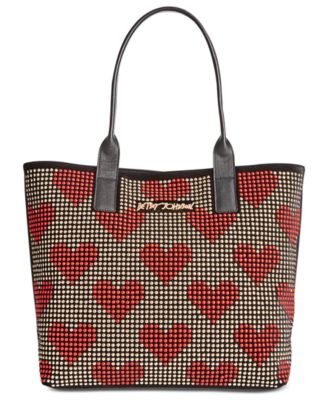 betsey johnson heart bag