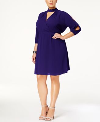 Monteau - Trendy Plus Size Faux-Wrap Choker Dress