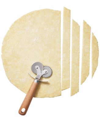Martha Stewart Collection - Fluted Pastry Wheel
