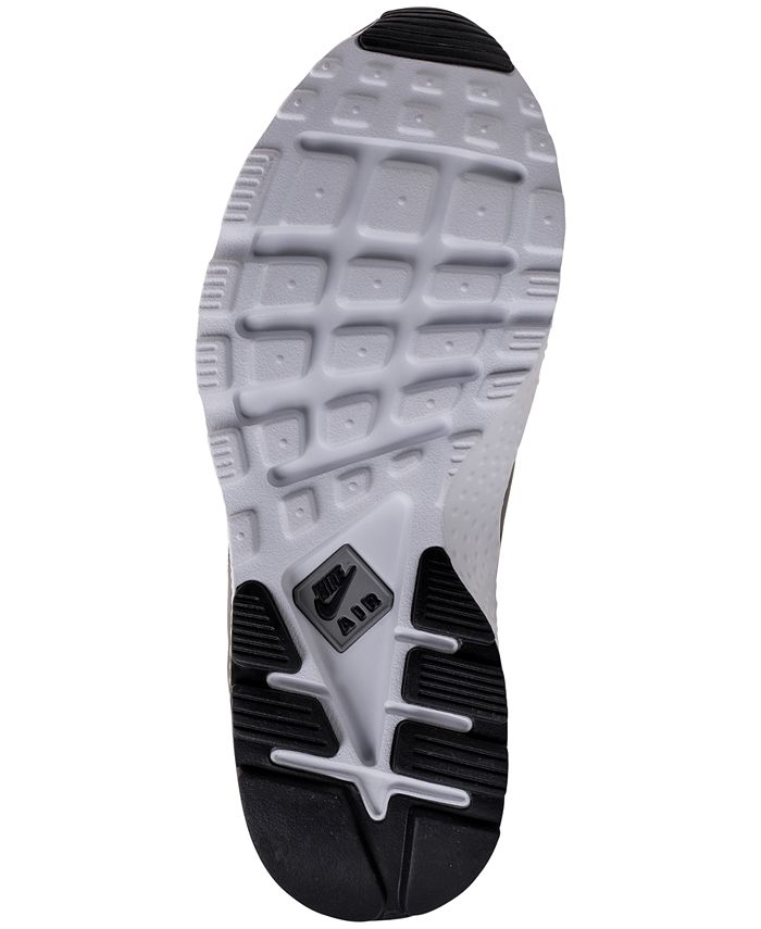 chaussures connectées nike