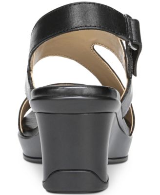 naturalizer valerie wedge sandal