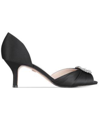 nina charisa pumps